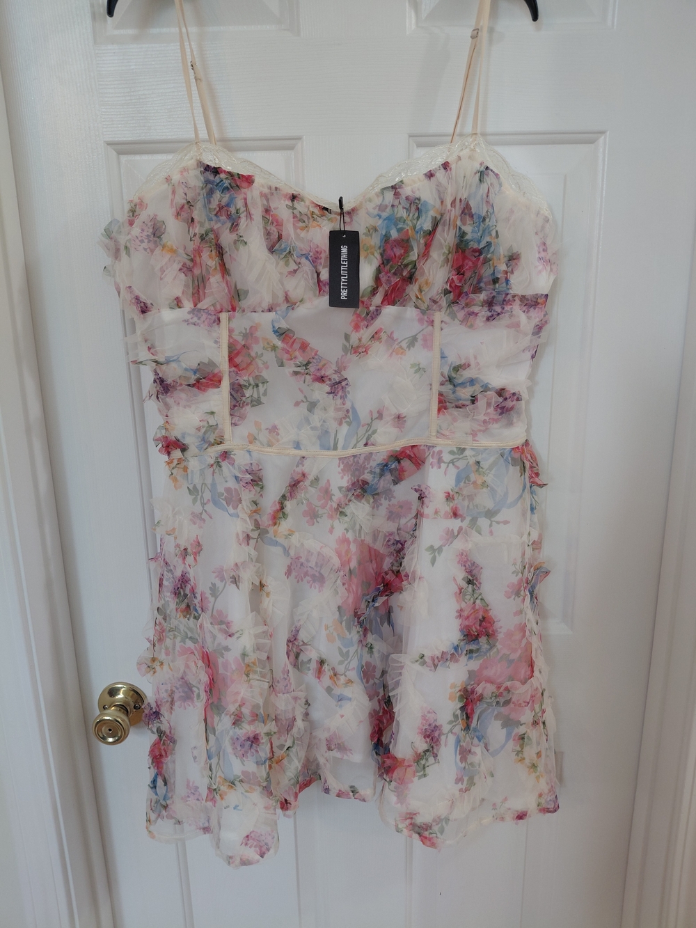 PRETTY LITTLE THING Floral Sweetheart Ruffle Mini Dress- Cream Floral